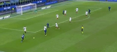 1639350760483048260.gif